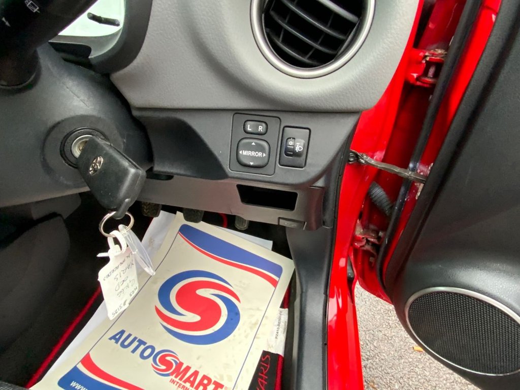 Used Toyota Yaris 2016 for sale - 76396258: Photo 27