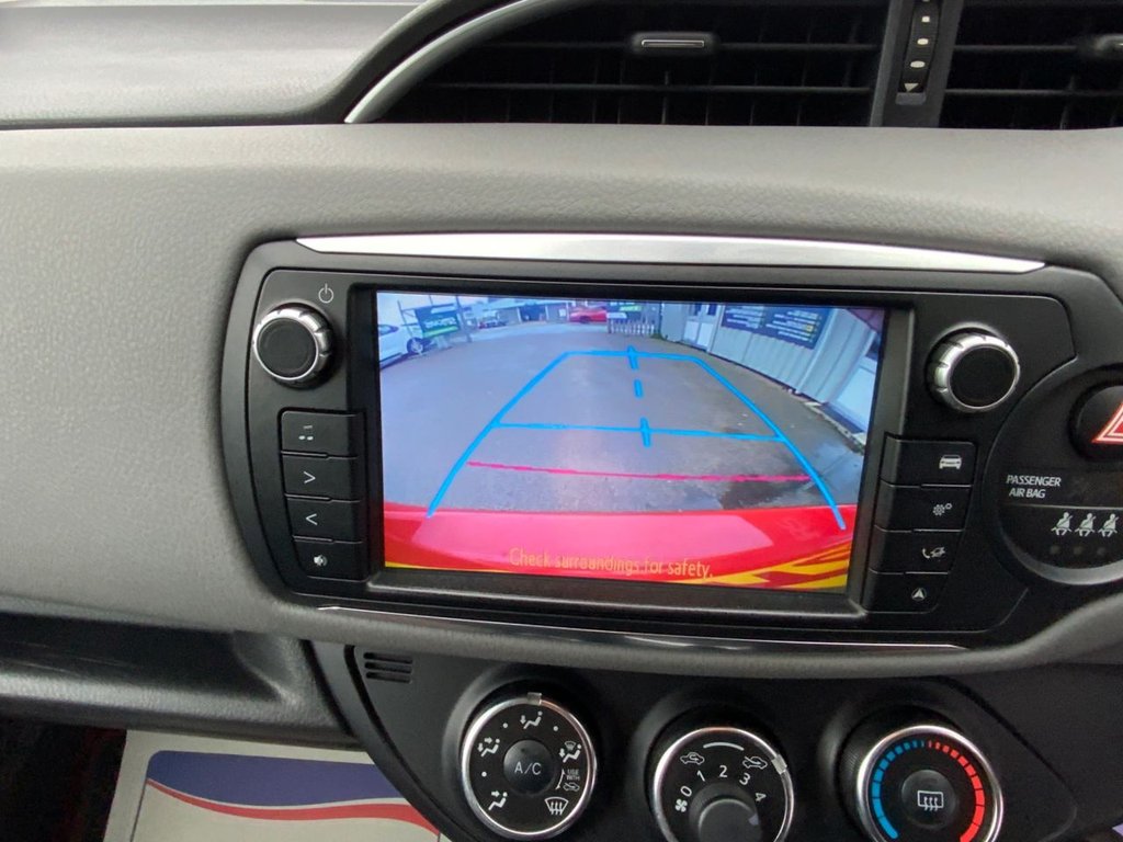 Used Toyota Yaris 2016 for sale - 76396258: Photo 31