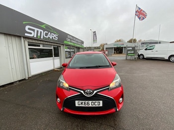 Used Toyota Yaris 2016 for sale - 76396258: Photo