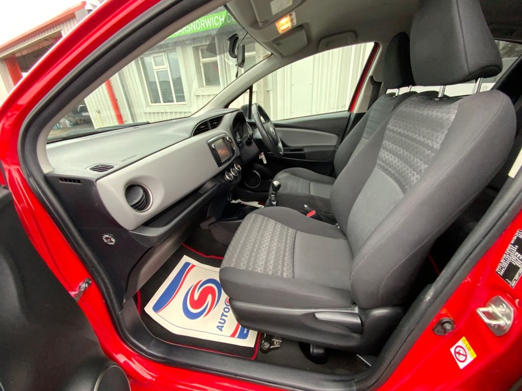 Used Toyota Yaris 2016 for sale - 76396258: Photo 41