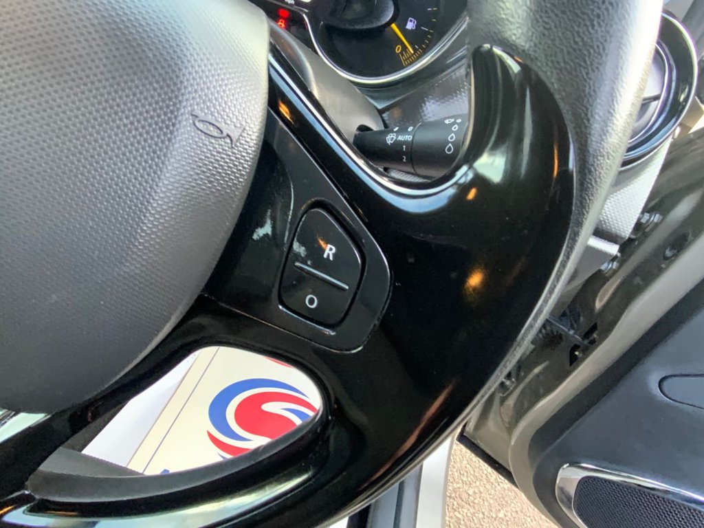 Used Renault Captur 2015 for sale - 76617492: Photo 19