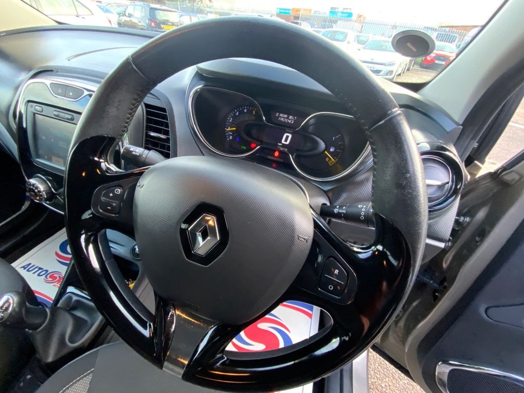 Used Renault Captur 2015 for sale - 76617492: Photo 20