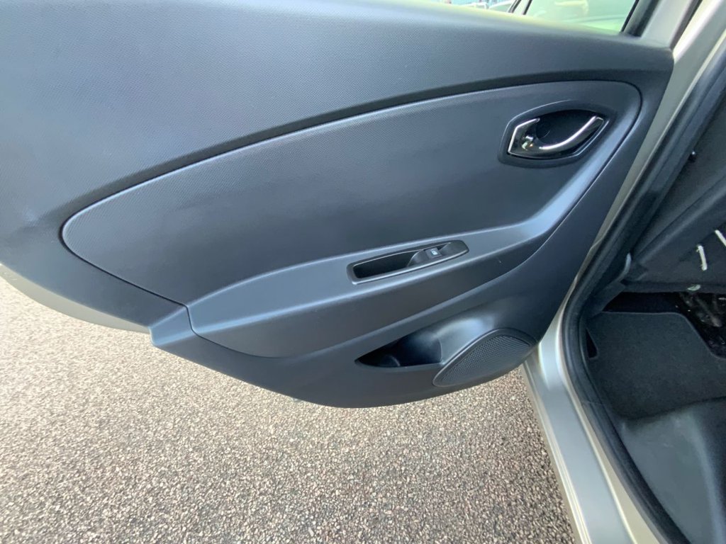 Used Renault Captur 2015 for sale - 76617492: Photo 40