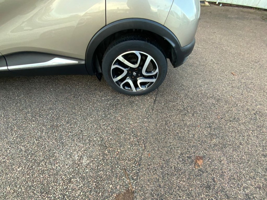 Used Renault Captur 2015 for sale - 76617492: Photo 44
