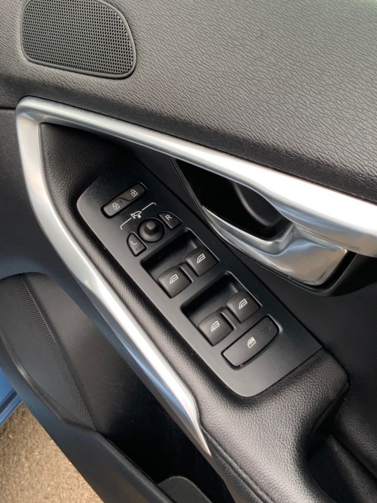 Used Volvo V40 2016 for sale - 78003081: Photo 14