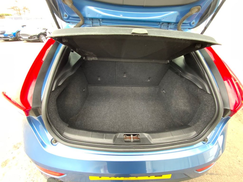 Used Volvo V40 2016 for sale - 78003081: Photo 27