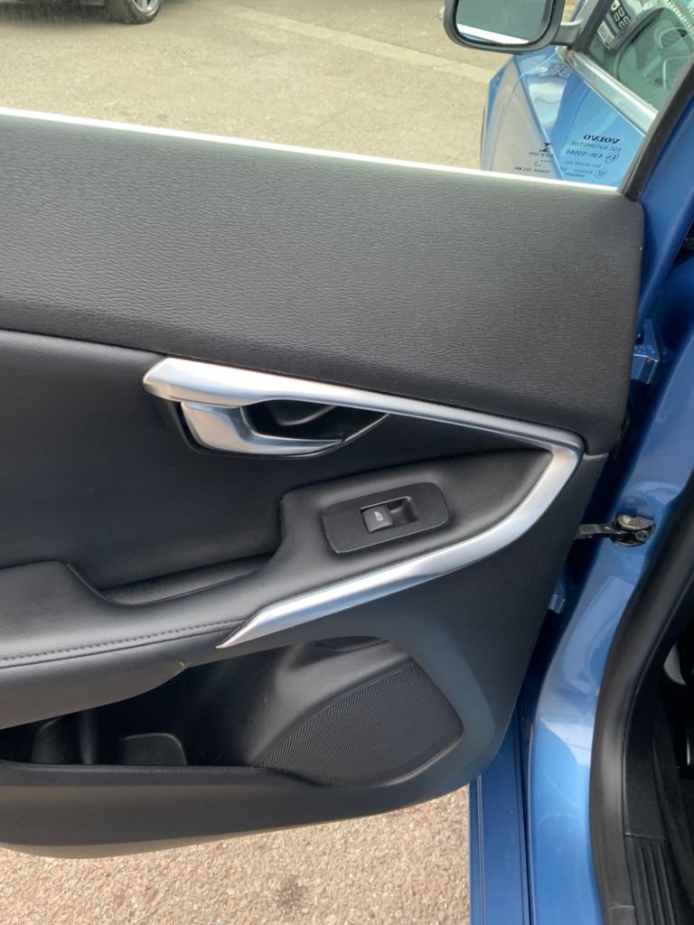 Used Volvo V40 2016 for sale - 78003081: Photo 32