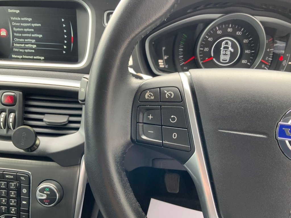 Used Volvo V40 2016 for sale - 78003081: Photo 35