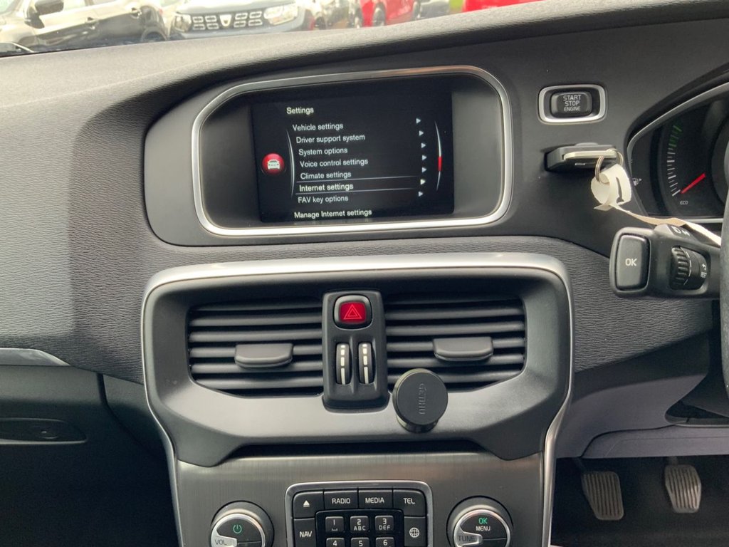 Used Volvo V40 2016 for sale - 78003081: Photo 40