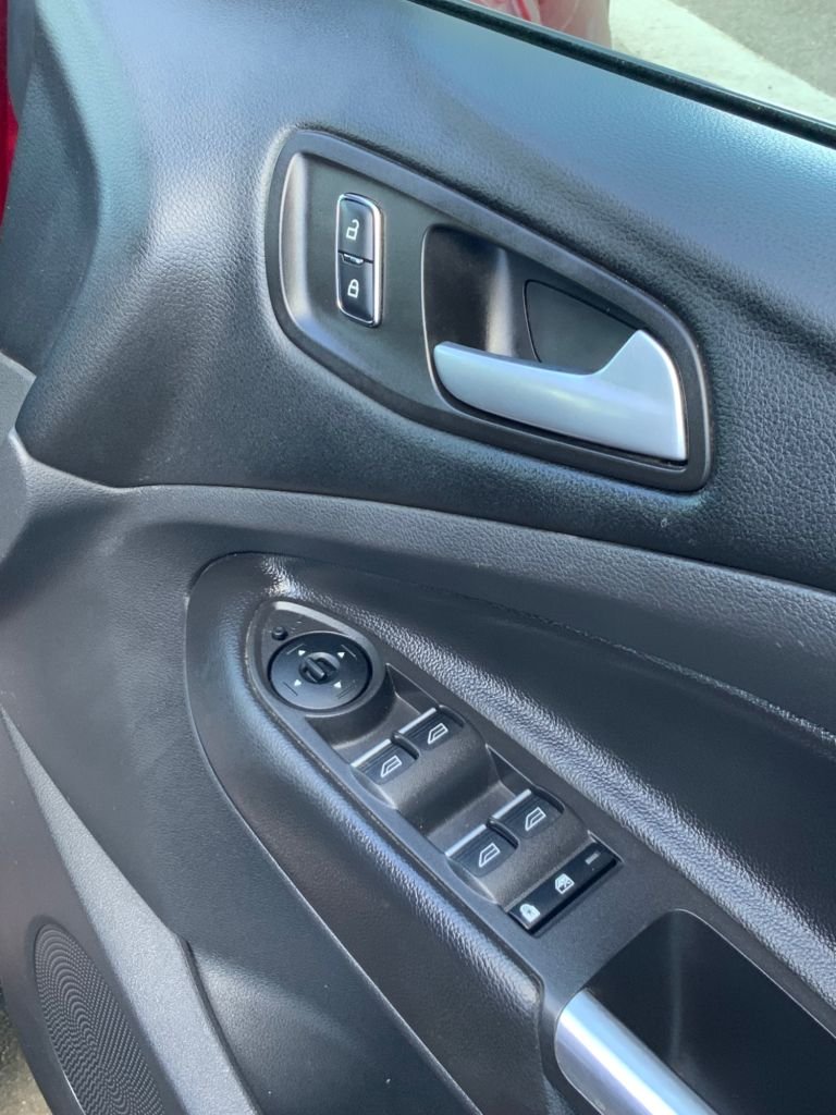 Used Ford Kuga 2015 for sale - 78030592: Photo 11