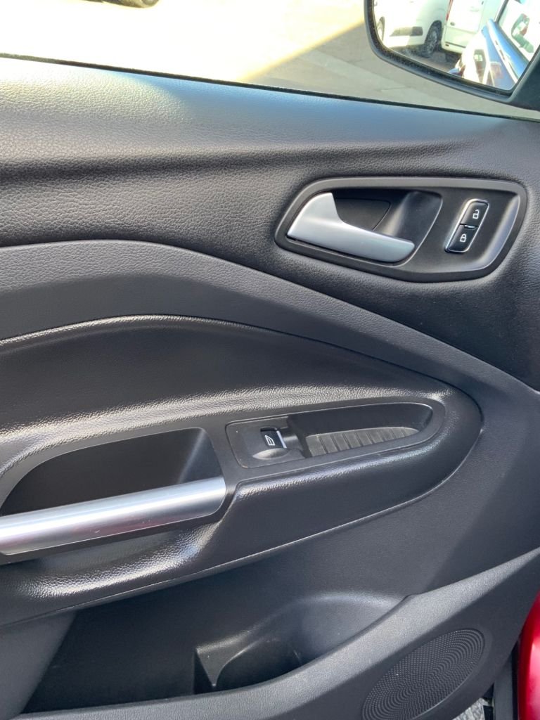 Used Ford Kuga 2015 for sale - 78030592: Photo 33