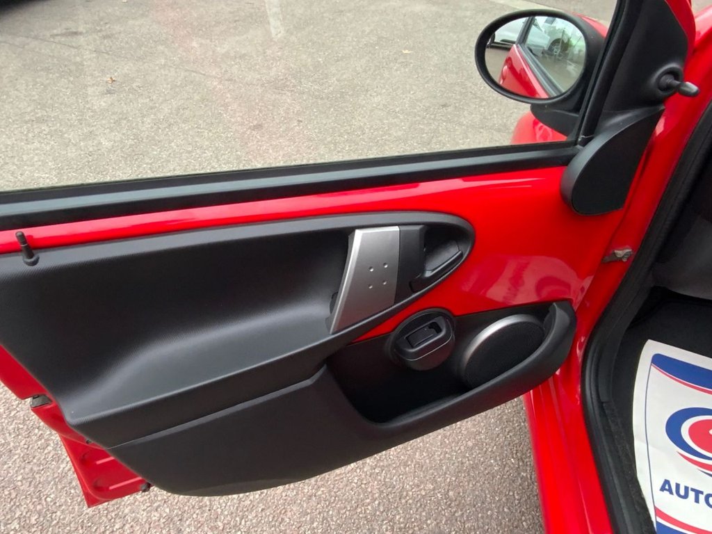 Used Toyota AYGO 2013 for sale - 76235812: Photo 19