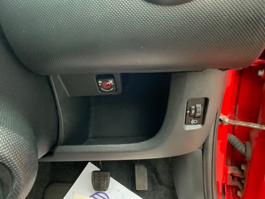 Used Toyota AYGO 2013 for sale - 76235812: Photo 30