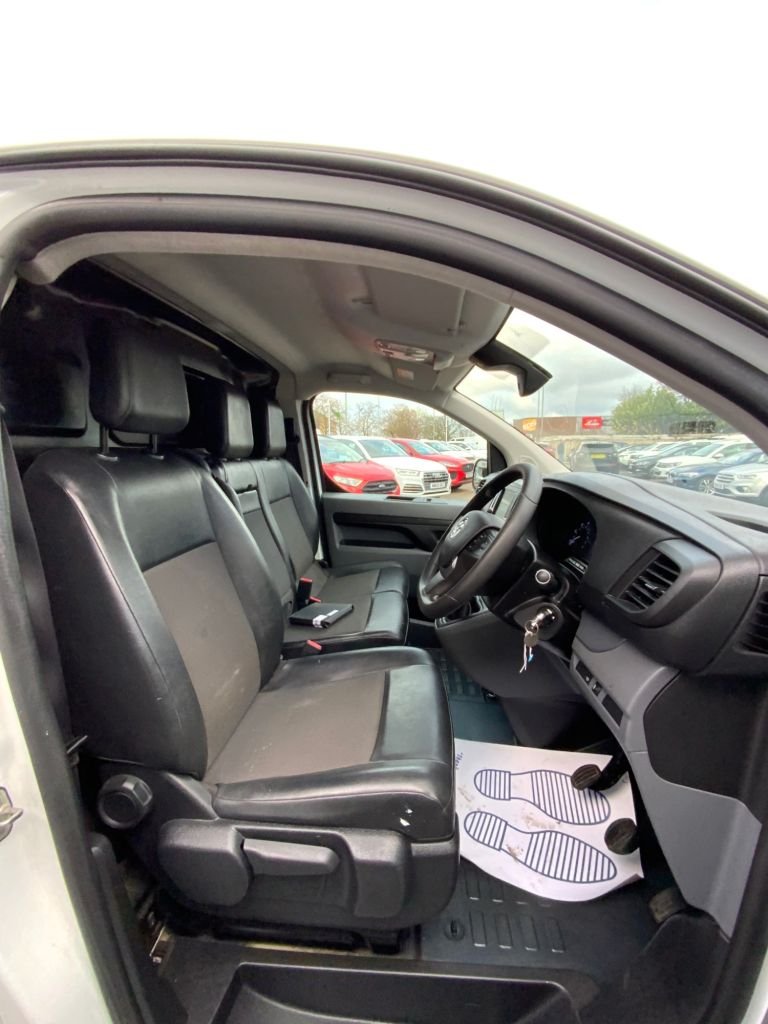 Used Vauxhall Vivaro 2020 for sale - 77483417: Photo 17