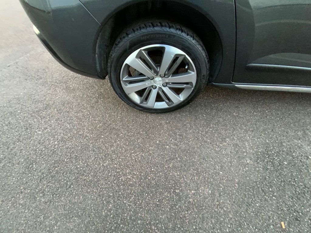 Used Peugeot 3008 2016 for sale - 76396273: Photo 40