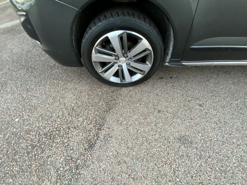 Used Peugeot 3008 2016 for sale - 76396273: Photo 42