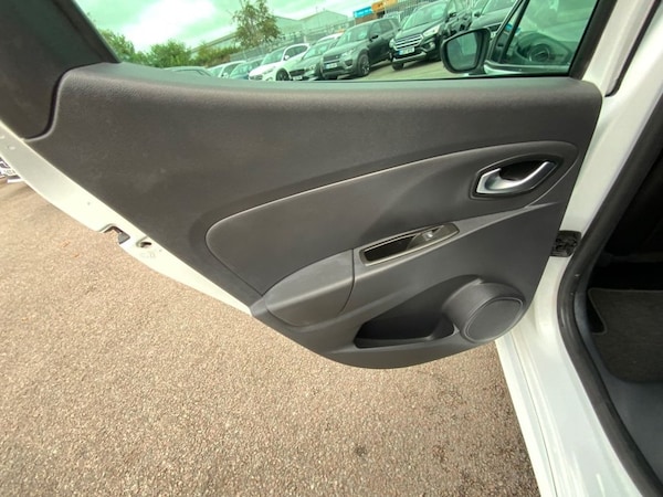 Used Renault Clio 2019 for sale - 74844344: Photo 39