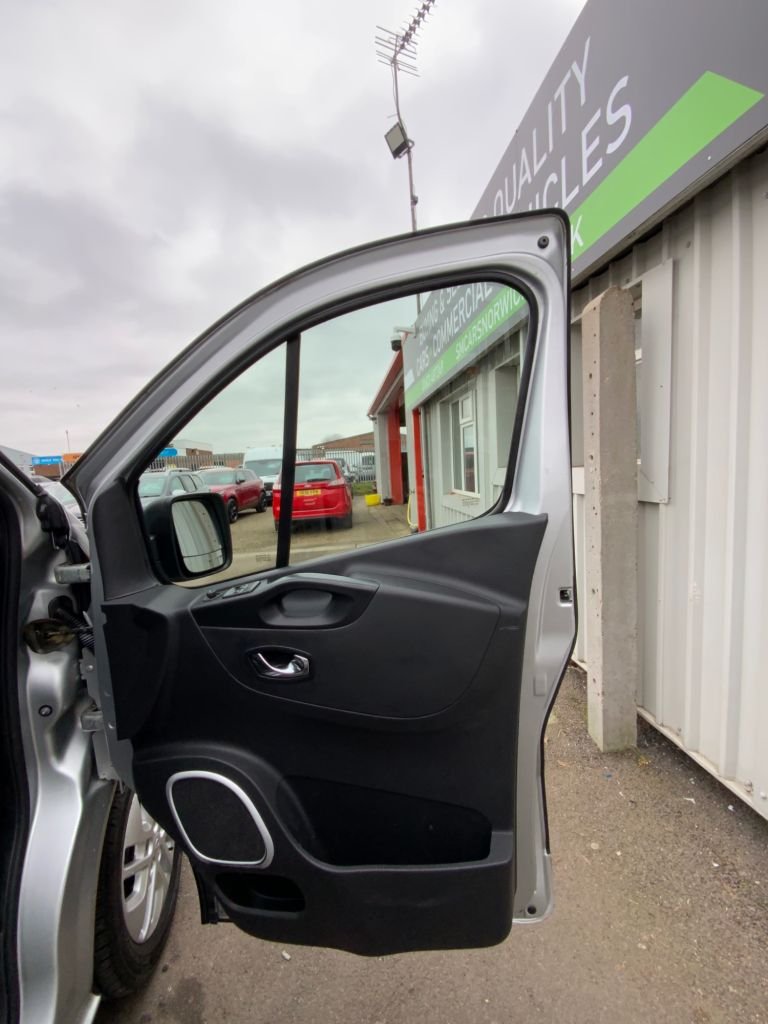 Used Vauxhall Vivaro 2018 for sale - 78003087: Photo 16