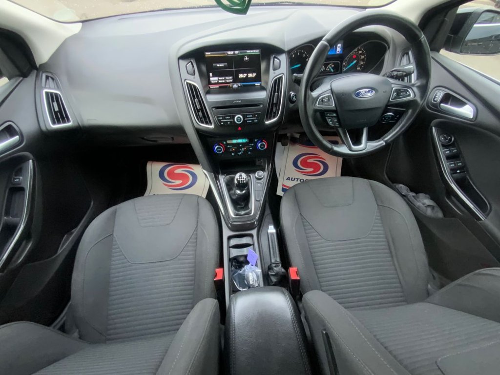 Used Ford Focus 2016 for sale - 76482062: Photo 2