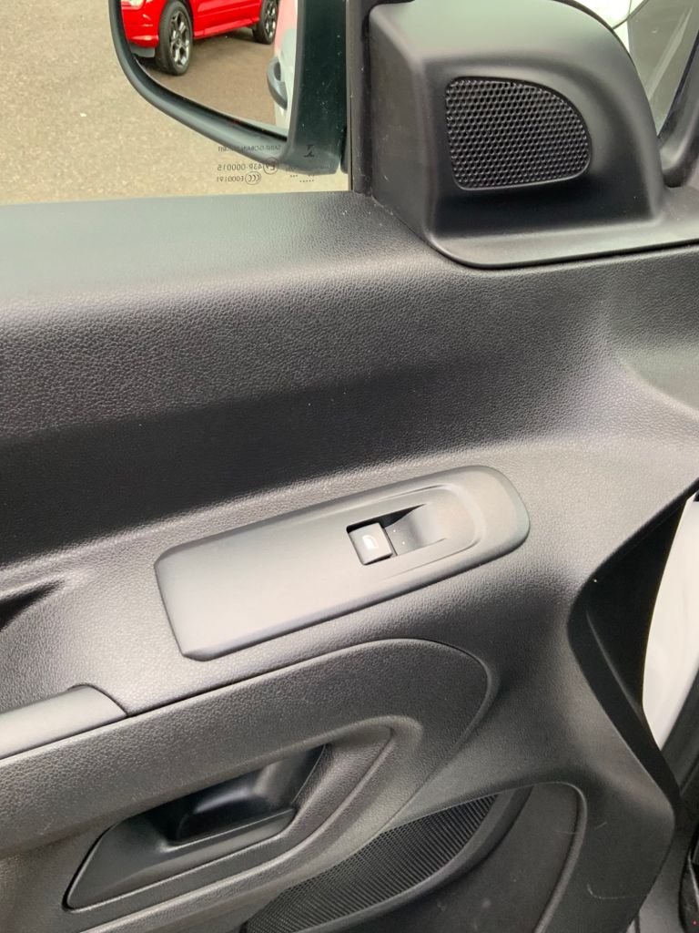 Used Peugeot Partner 2019 for sale - 77263473: Photo 16