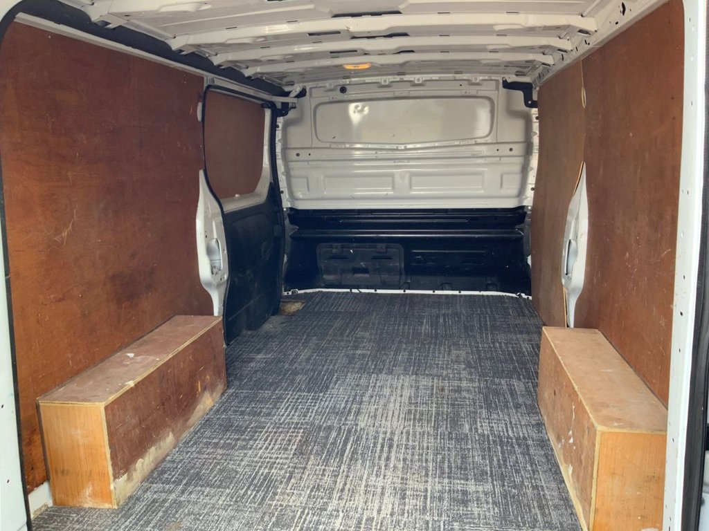 Used Vauxhall Vivaro 2019 for sale - 77990946: Photo 18