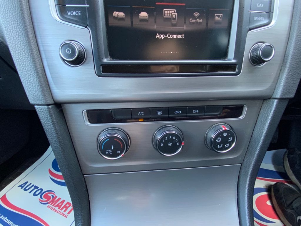 Used Volkswagen Golf 2016 for sale - 77276373: Photo 30