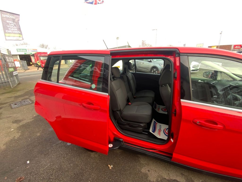 Used Ford Grand C-Max 2018 for sale - 77643015: Photo 20