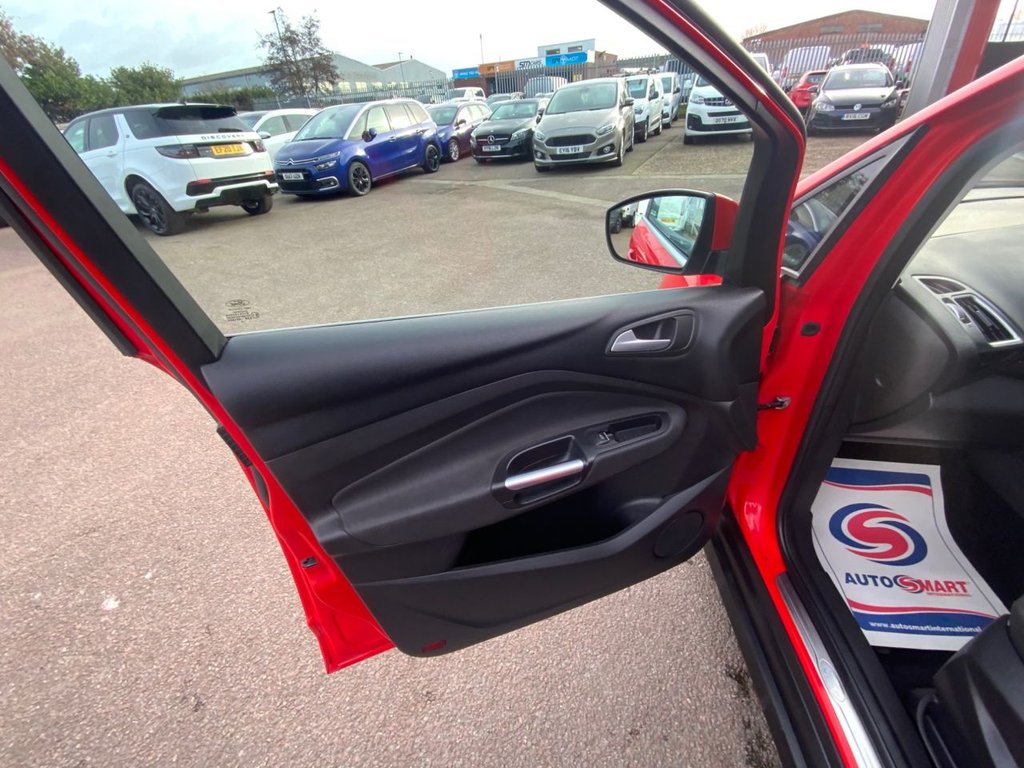 Used Ford Grand C-Max 2018 for sale - 77643015: Photo 32