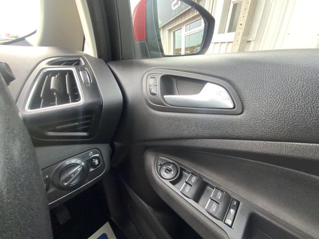 Used Ford Grand C-Max 2018 for sale - 77643015: Photo 46