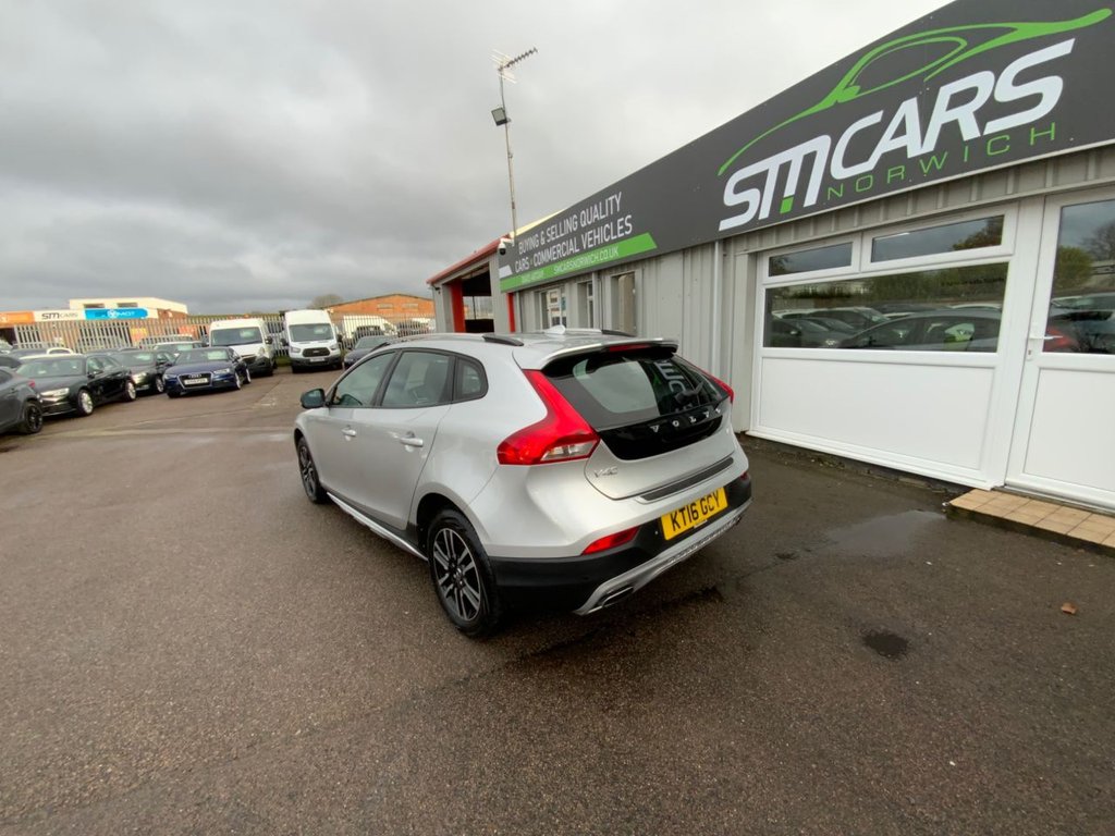 Used Volvo V40 2016 for sale - 77703918: Photo 11