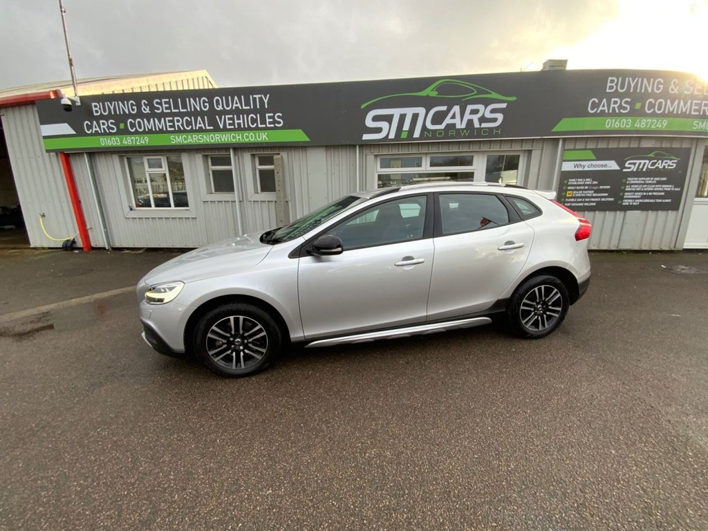 Used Volvo V40 2016 for sale - 77703918: Photo 20