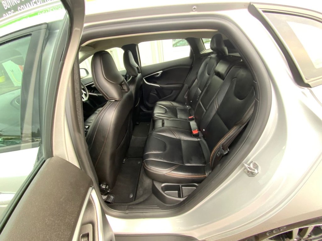 Used Volvo V40 2016 for sale - 77703918: Photo 29