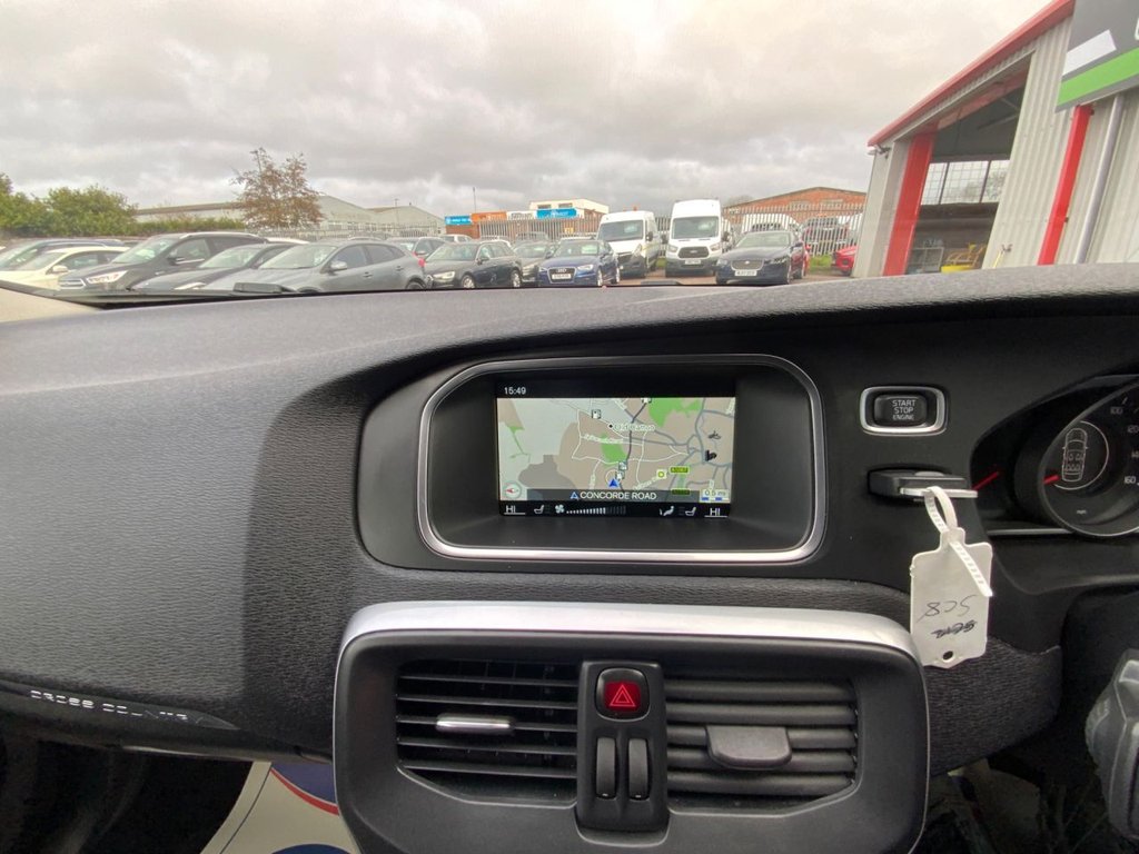 Used Volvo V40 2016 for sale - 77703918: Photo 31