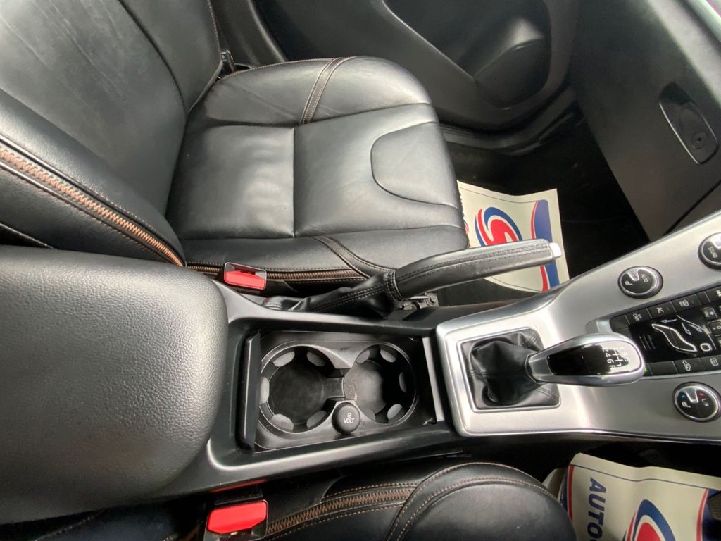 Used Volvo V40 2016 for sale - 77703918: Photo 39