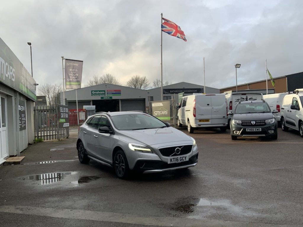 Used Volvo V40 2016 for sale - 77703918: Photo 4