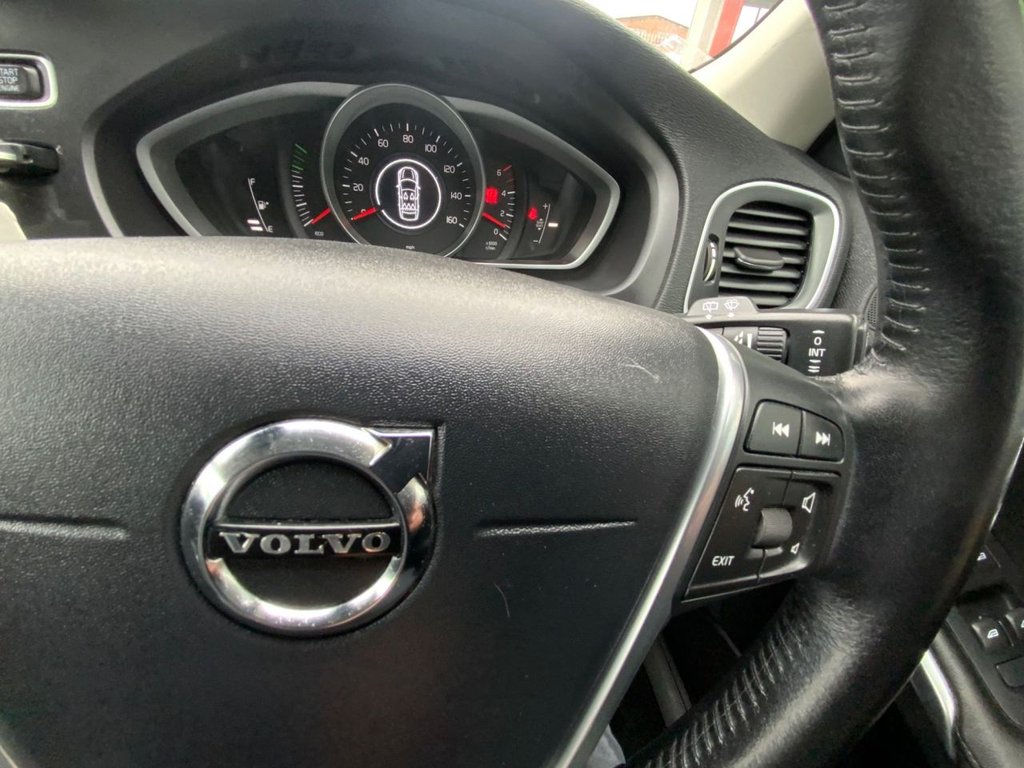 Used Volvo V40 2016 for sale - 77703918: Photo 42