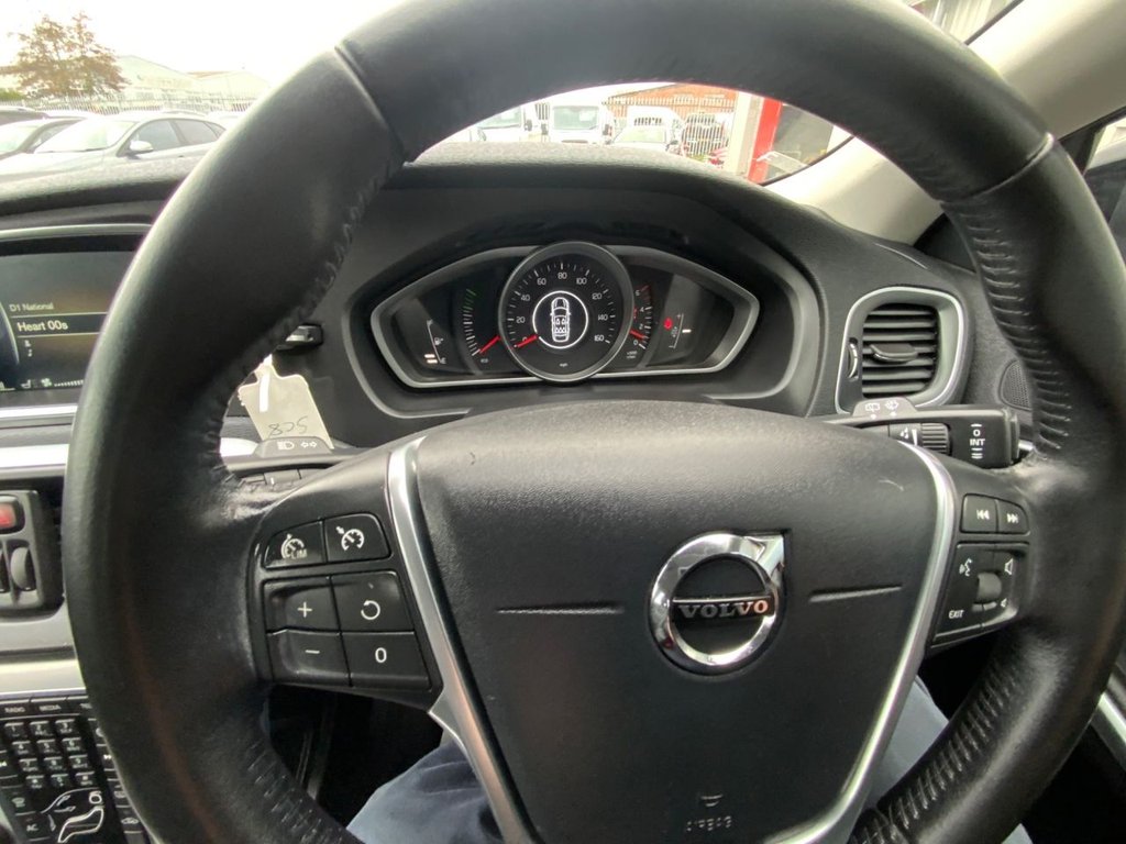 Used Volvo V40 2016 for sale - 77703918: Photo 44