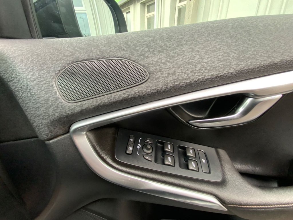 Used Volvo V40 2016 for sale - 77703918: Photo 48