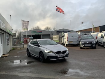 Used Volvo V40 2016 for sale - 77703918: Photo