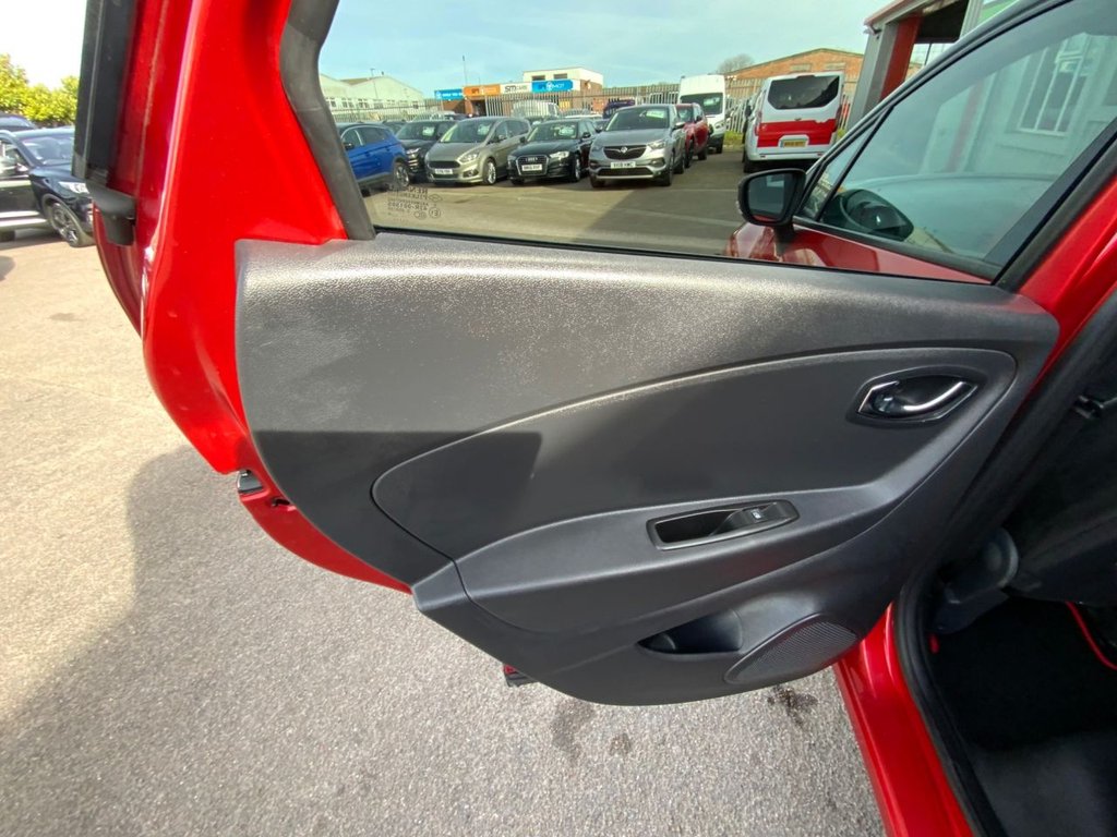 Used Renault Captur 2016 for sale - 77967221: Photo 24