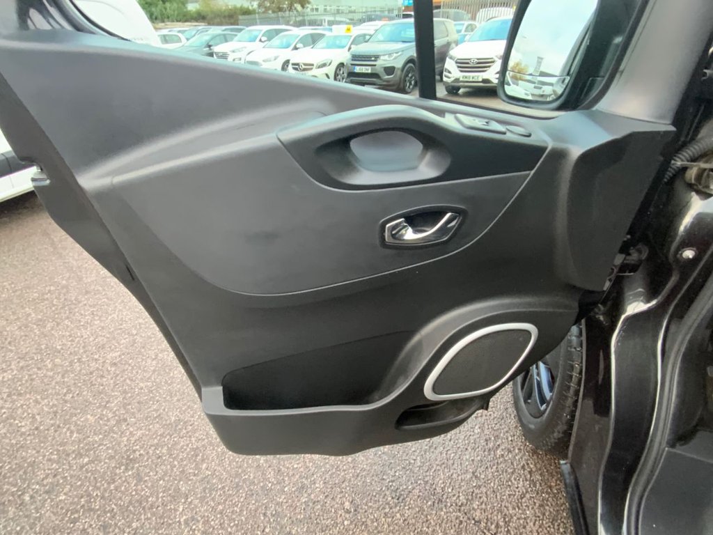 Used Vauxhall Vivaro 2018 for sale - 76345952: Photo 31