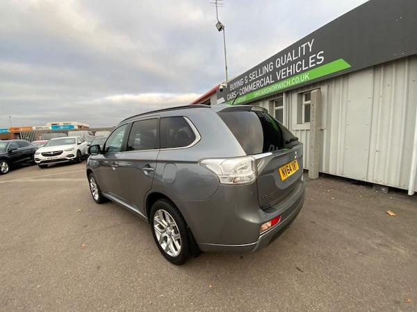 Used Mitsubishi Outlander 2015 for sale - 76223408: Photo 10