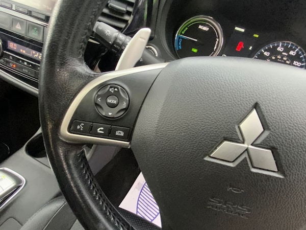 Used Mitsubishi Outlander 2015 for sale - 76223408: Photo 21