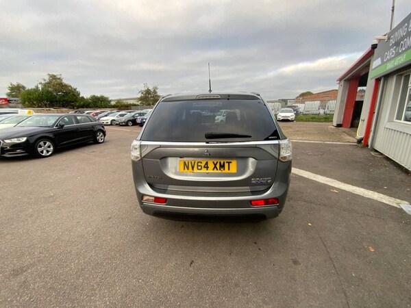 Used Mitsubishi Outlander 2015 for sale - 76223408: Photo 4