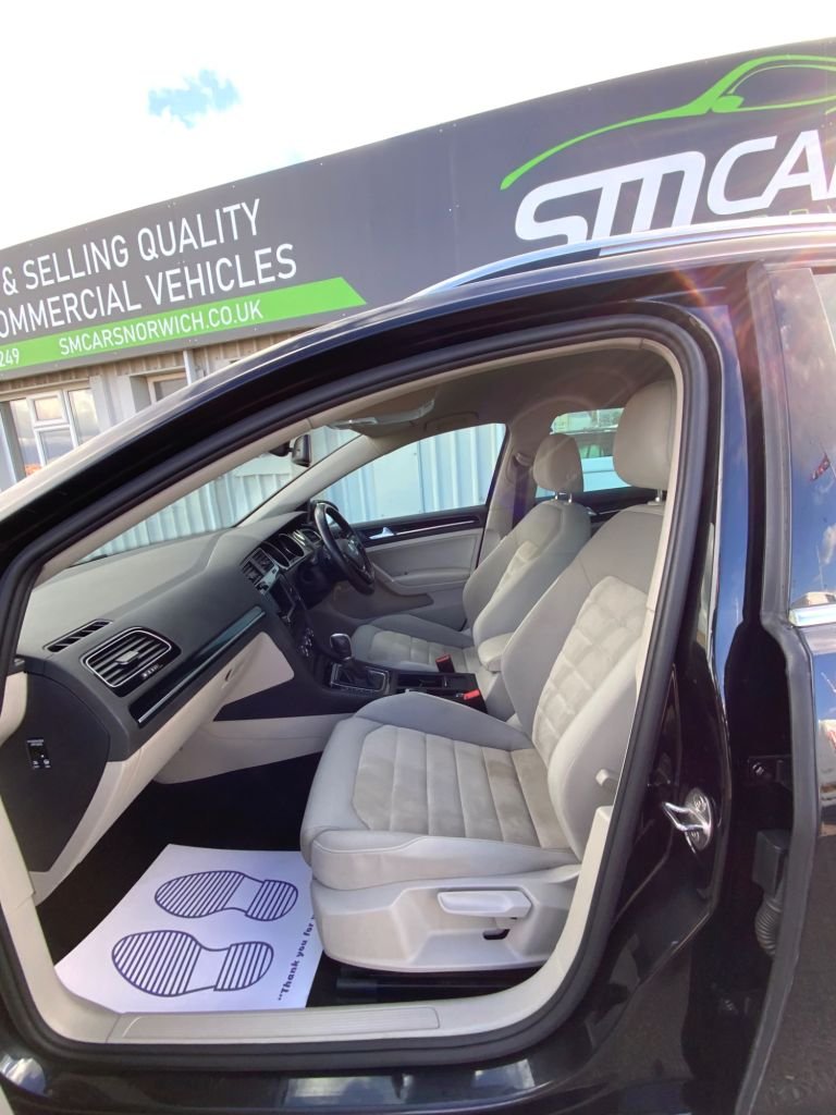 Used Volkswagen Golf 2016 for sale - 77990950: Photo 29