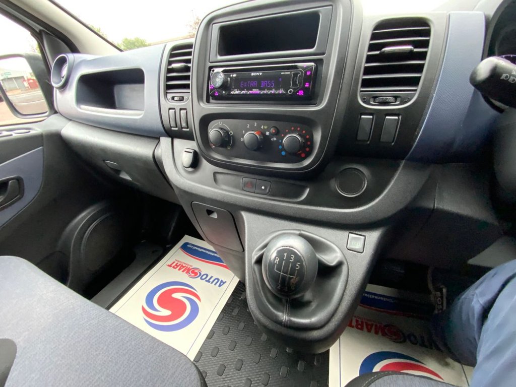 Used Vauxhall Vivaro 2017 for sale - 77666778: Photo 32