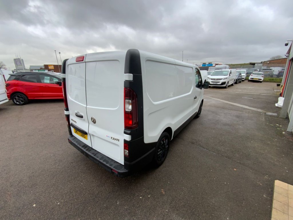 Used Vauxhall Vivaro 2017 for sale - 77666778: Photo 5
