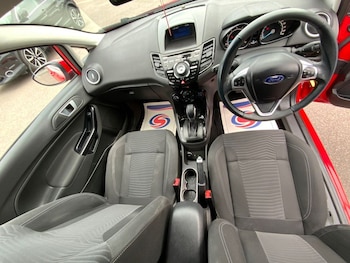 Used Ford Fiesta 2015 for sale - 76081055: Photo