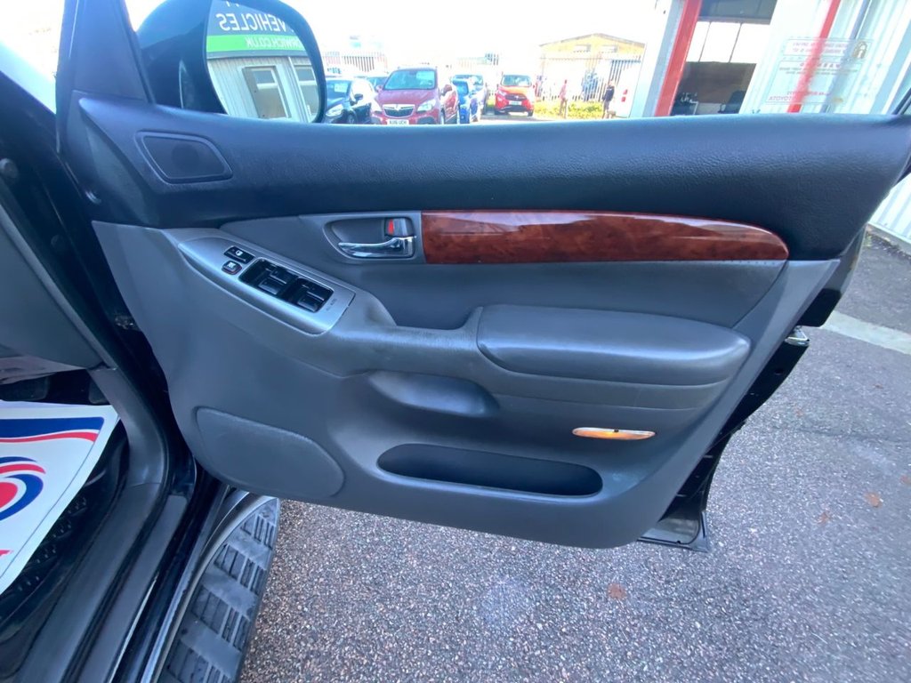 Used Toyota Land Cruiser 2003 for sale - 76711558: Photo 12