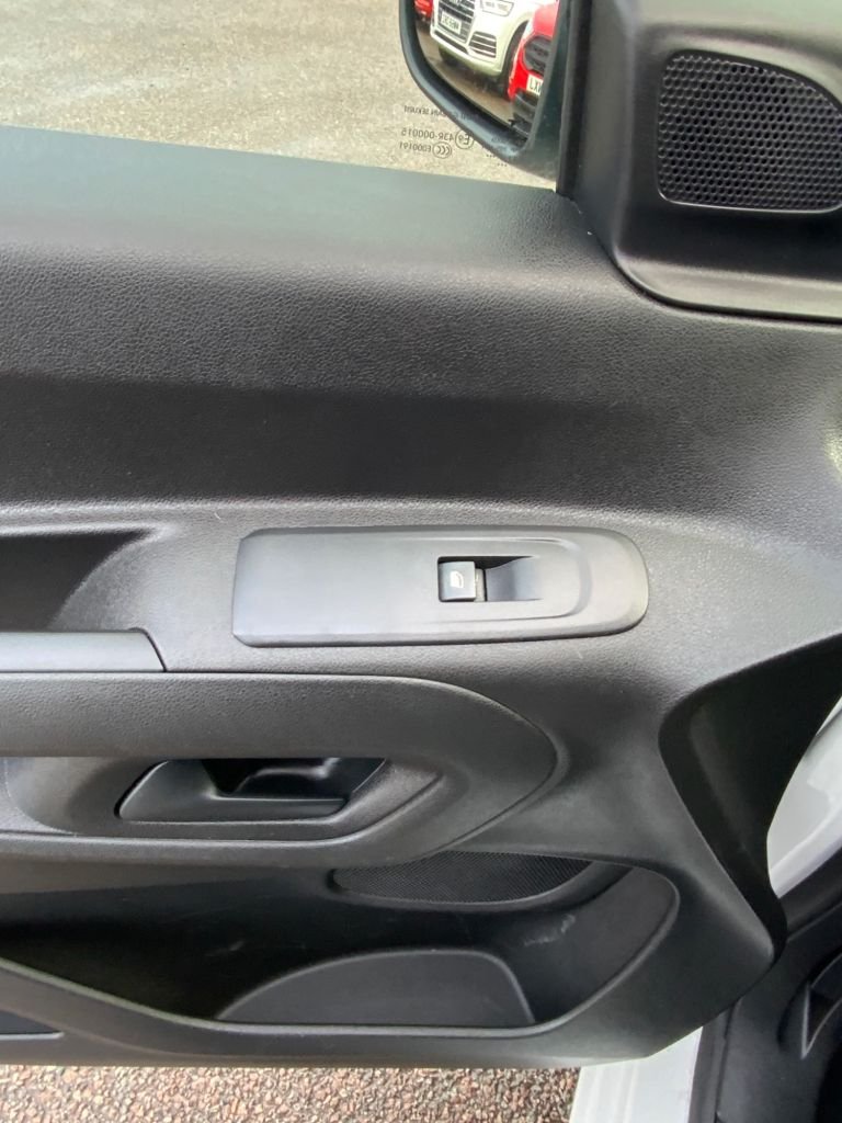 Used Vauxhall Combo 2021 for sale - 77263312: Photo 33